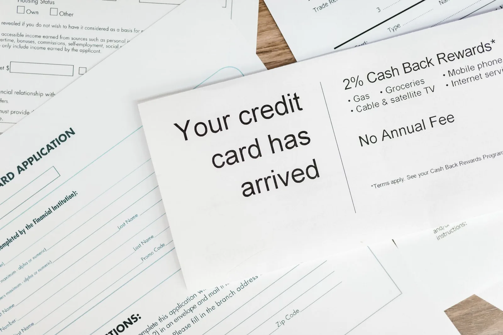 Compte bancaire au Canada pour nouveaux arrivants : comparatif des banques et pièges à éviter